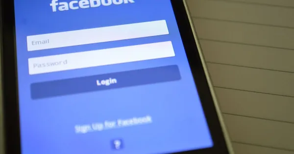Reaching Facebook's view threshold for video monetization